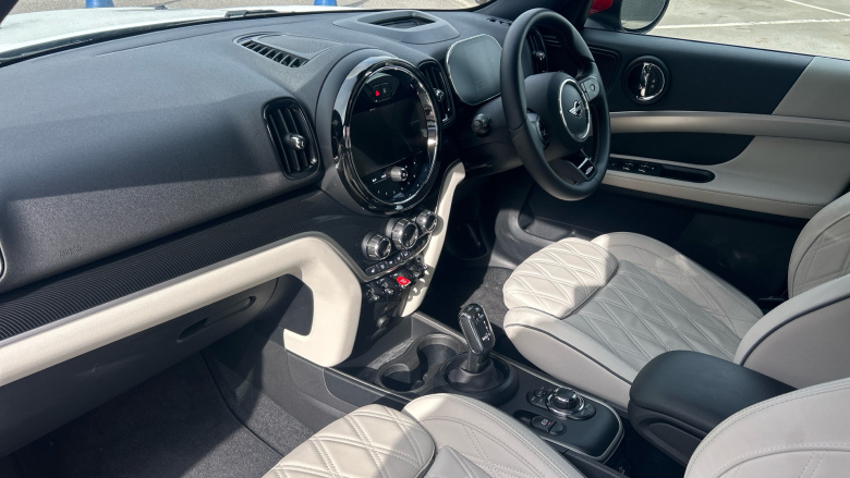 MINI Countryman 2.0 John Cooper Works Premium Plus ALL4 5dr Auto Petrol Hatchback